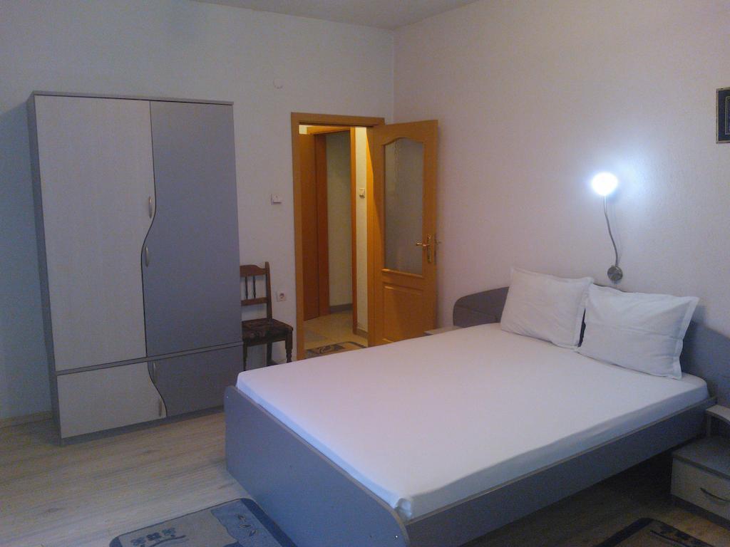 Hotel Tsarevets Asenovgrad Habitación foto